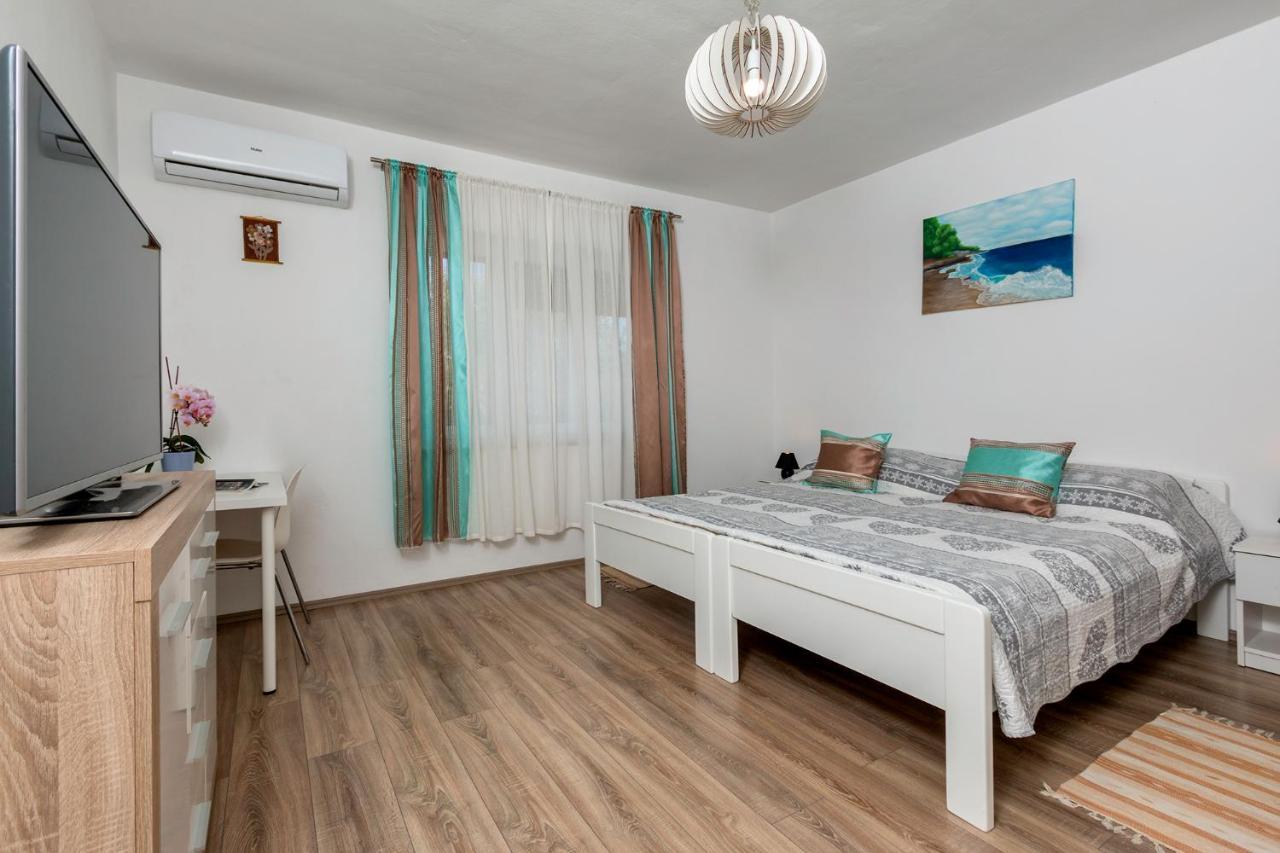 Apartman Bukarica Pula Eksteriør billede